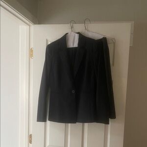 Antonio Melani Classic Women's Blazer and Skirt set size 4